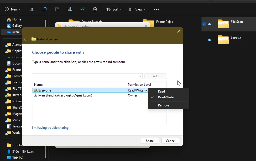 Dialog share folder Windows 11 dengan user Everyone dan izin Read/Write.