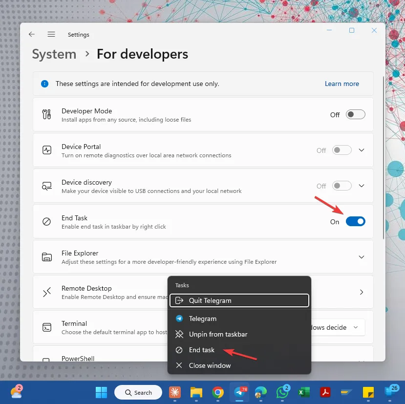 Windows 11 taskbar settings with End task option enabled.